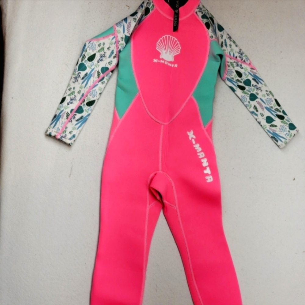 Size L Girl's Wetsuit. Full Body Long Sleeves X-Manta
